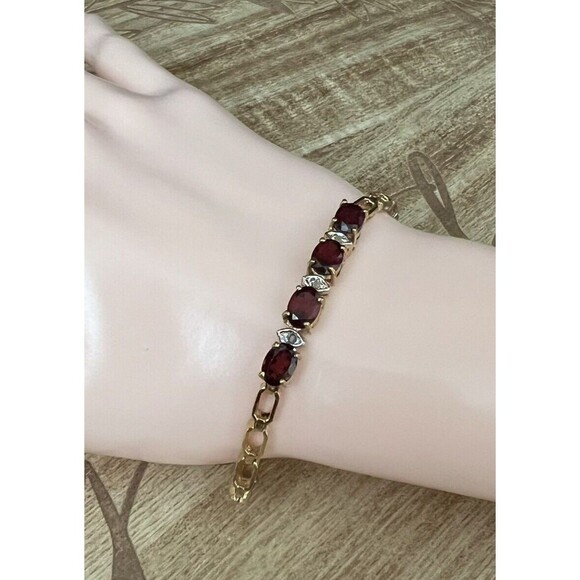 18k Gold Plated Garnet and Diamond 7.5" Link Tennis Bracelet 6.6 grams - Picture 1 of 7